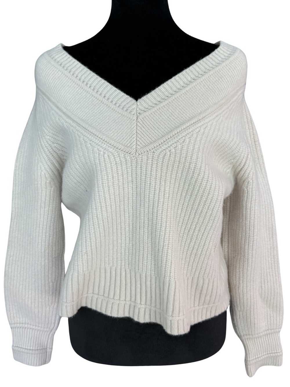 Everlane Beige V-Neck Wool Cashmere Ribbed Crop Knit Sweater. Size Small.